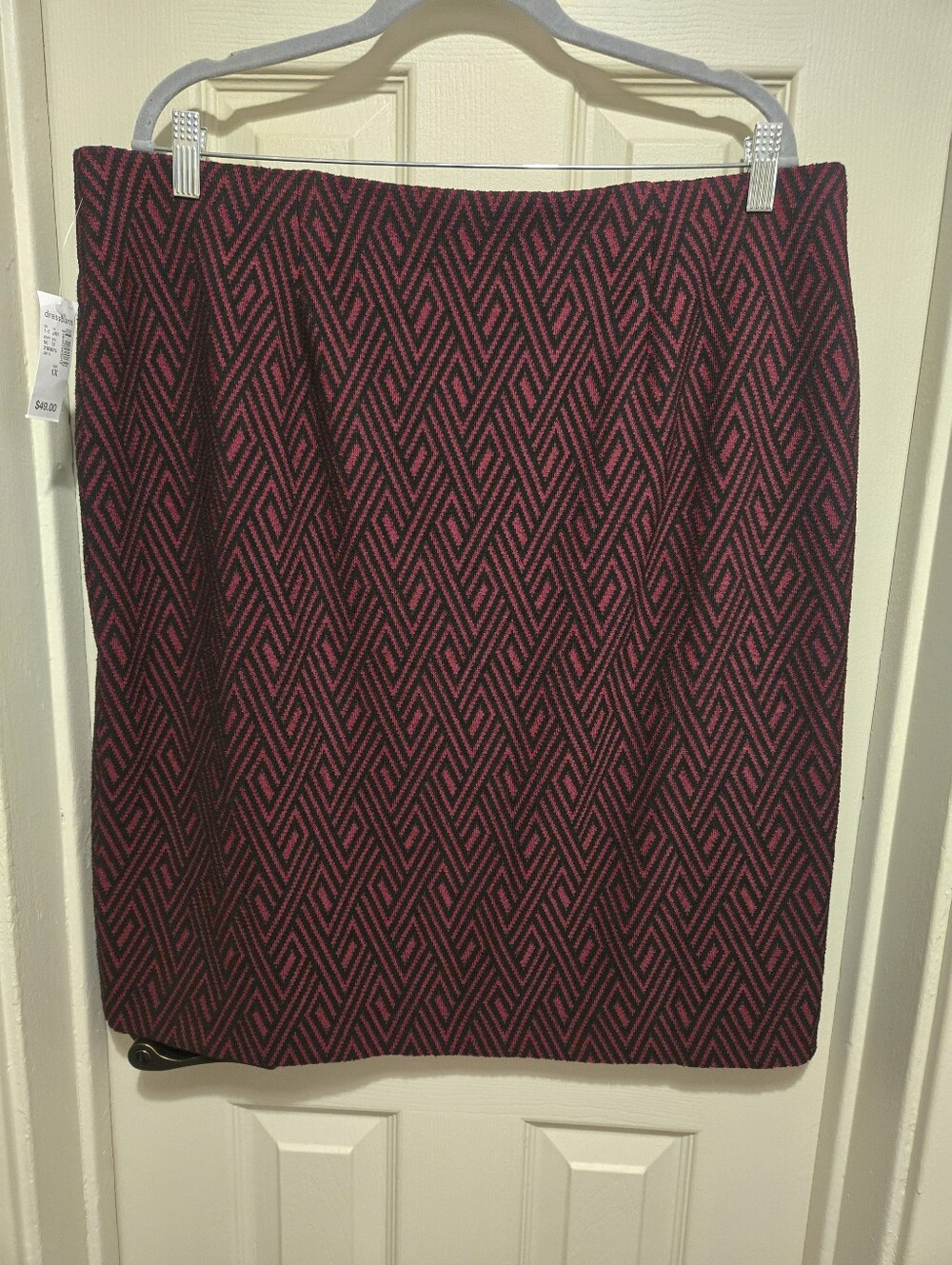 Jones Studio burgundy and black geometric diamond pattern pencil skirt Sz 1X Nwt